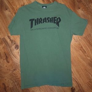thrasher army green shirt fits xs-m